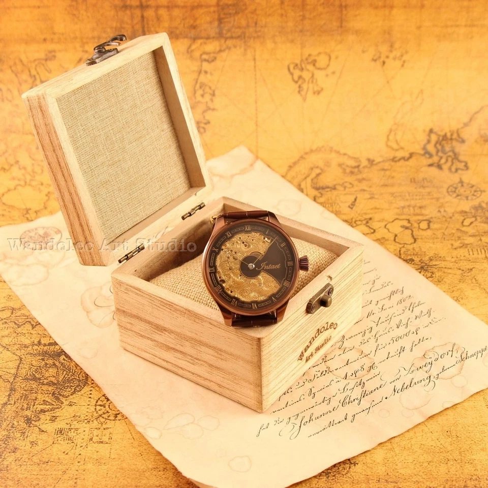 Vintage Mens Wristwatch Intact/Zenith Factory 1902 Movement Craft Gold Engraved - Image 2 of 4