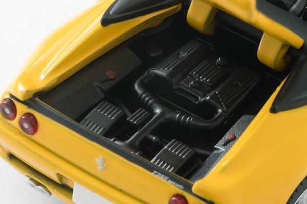 Tomica Limited Vintage NEO TLV Ferrari F355 Spider 1/64