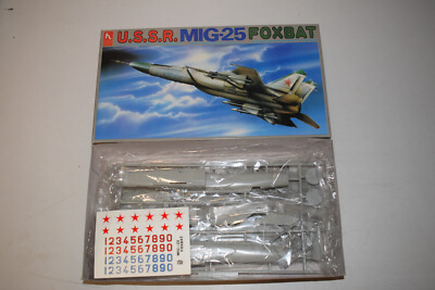 HobbyCraft 1352 USSR MiG-25 Foxbat  1:72 NEU mit OVP