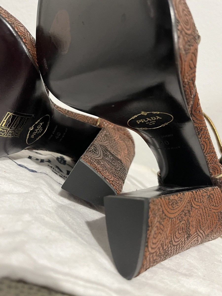PRADA BROWN LEATHER FLORAL STITCHED EMBROIDERED PLATFORM PUMPS 40