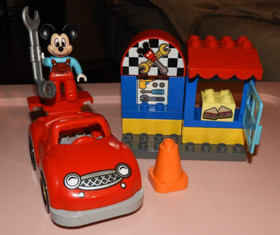 2 Lego Duplo Disney Junior Mickey's Workshop & Boat Sets 10829 10881