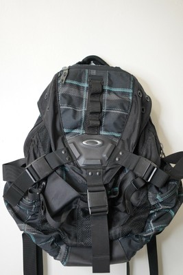 oakley icon 1.0 backpack