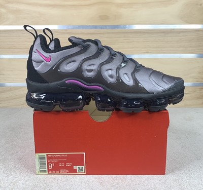 grey vapormax plus men's