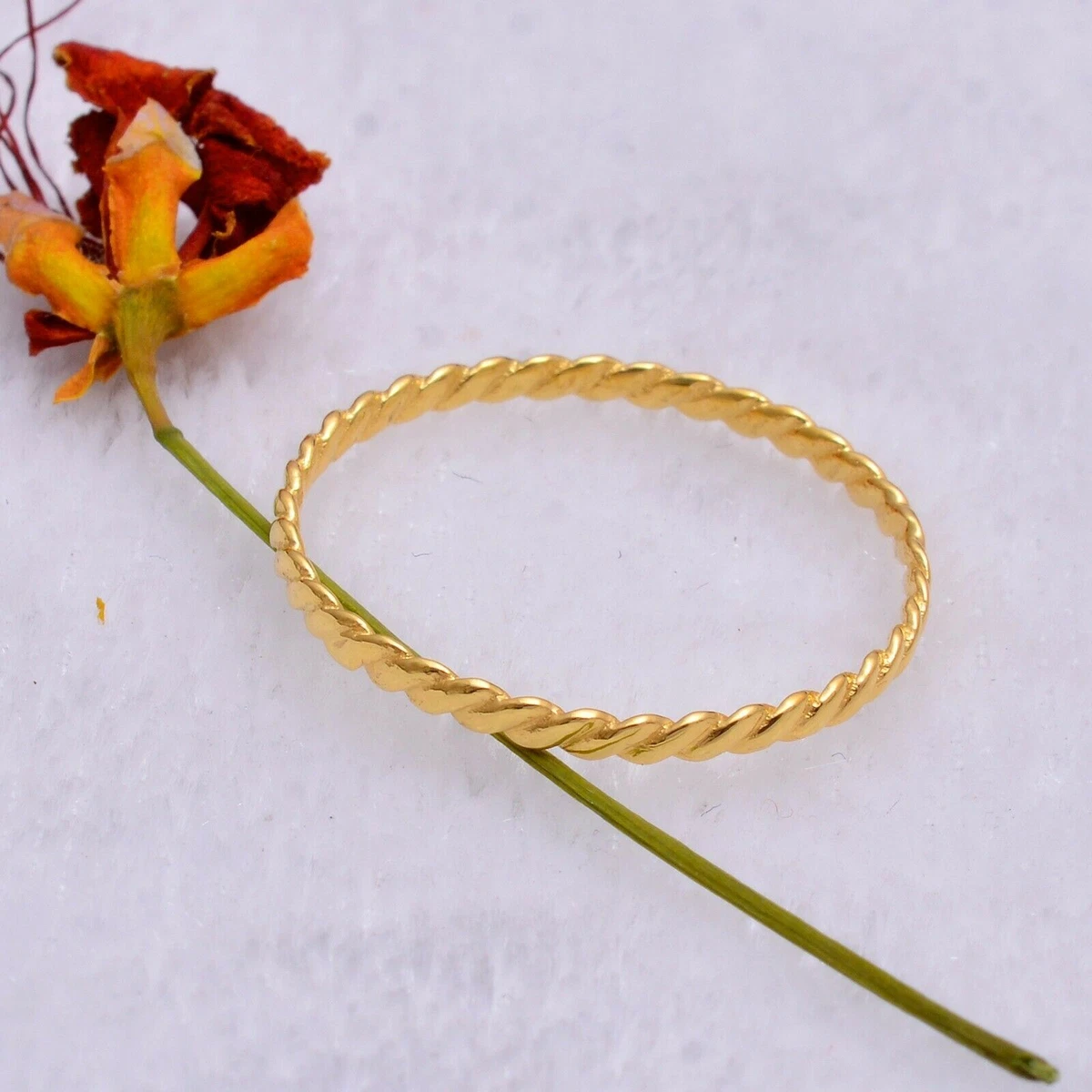 Solid gold twist ring deals