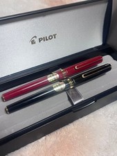 Discontinued Pilot Pen Vintage Black Red F 2 Set