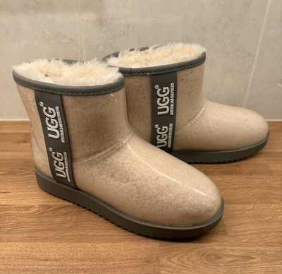 UGG Boots Clear Waterproof Size 39 Australian Shepherd Like New