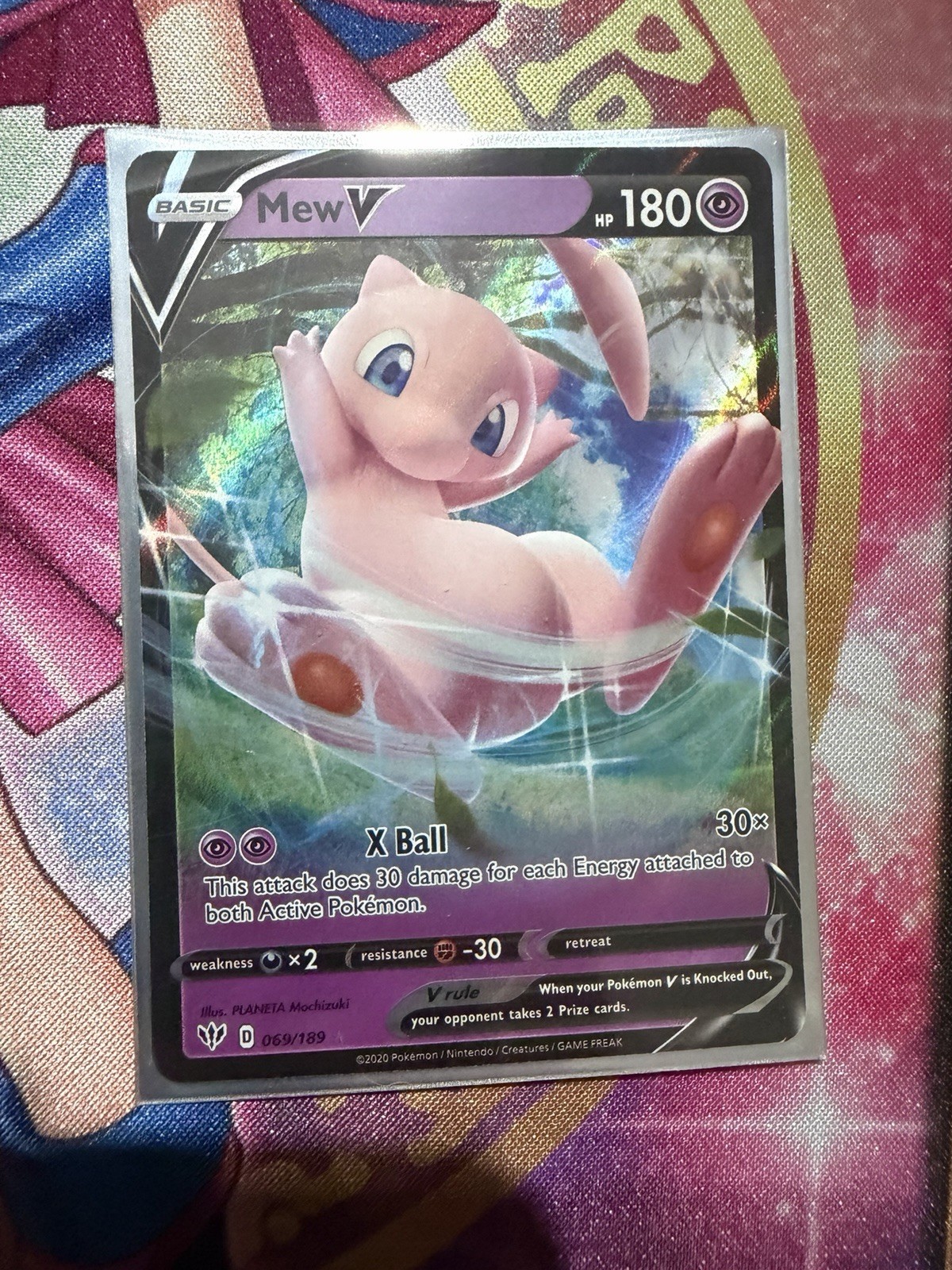 Pokémon TCG SWSH Darkness Ablaze Mew V #69/189 Ultra Rare NM 