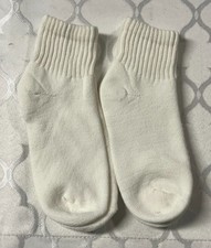 Vintage 2 Pair White Low Cut Socks Plush Acrylic Size 9-11