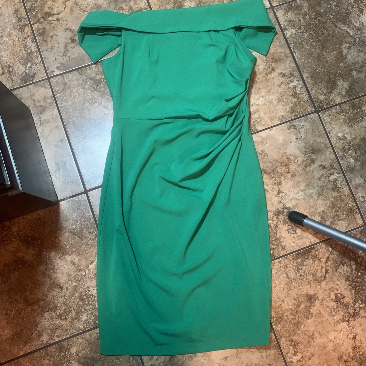 Vince Camuto Women's Green Off The Shoulder Cocktail Dress Size 14