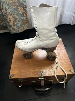 Roller skates   Silver Cup Fo-Mac Size 7.5-8 White Leather Antiques 1940s