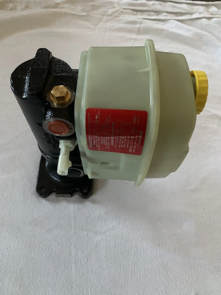 Cilindro maestro BX2234933 Hino 268 Foto 2 de 4