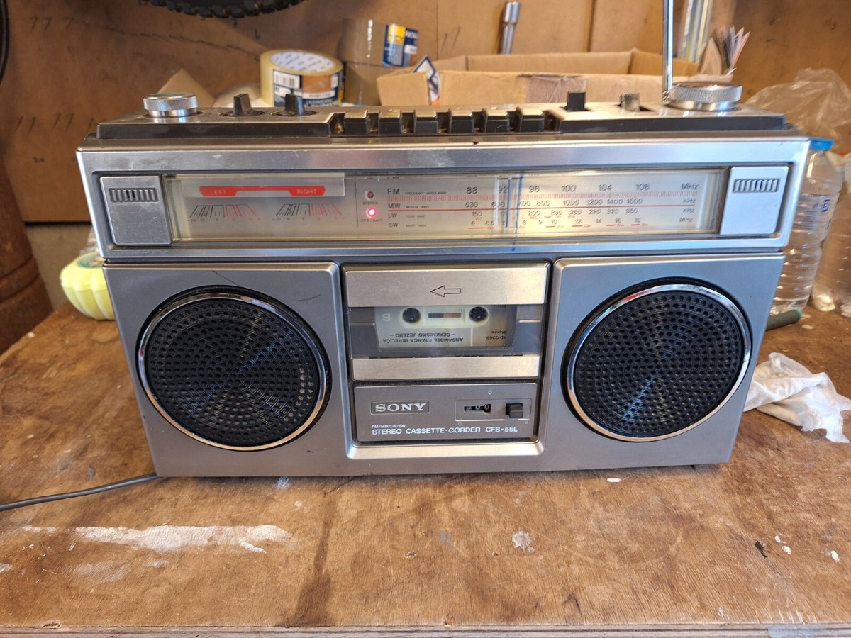 Vintage Sony Stereo Cassette player boombox CFS-55L in working