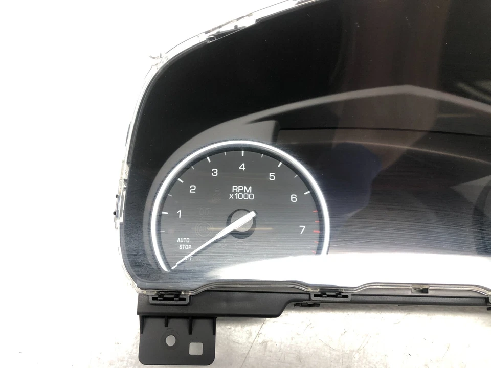 Cadillac CT6 2016-2020 panel de instrumentos delantero cuadro de indicadores velocímetro OEM Foto 3 de 4