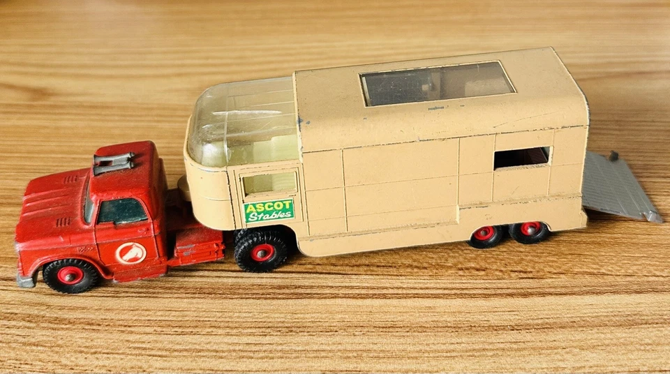 1969 DODGE TRACTOR & ARTICULATED HORSE VAN Matchbox KINGSIZE K-19 TOY - Image 2 of 4