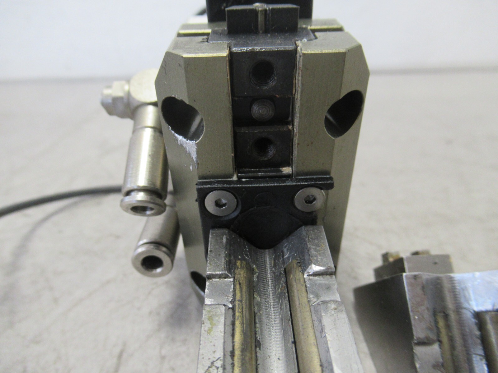 Schunk 370400 Parallel Gripper Pneumatic Schunk PGN-64/1 + Proximity ...