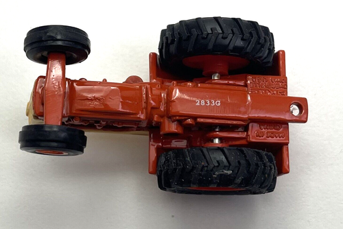 ERTL - Case 600 Tractor - 1:64 Scale (loose) - Picture 5 of 5