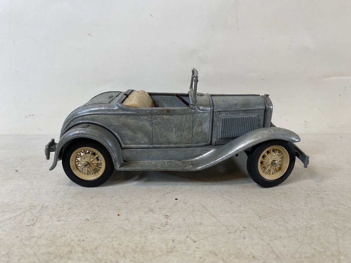 Hubley Toys 854-5K Vintage Car 34E52 | eBay