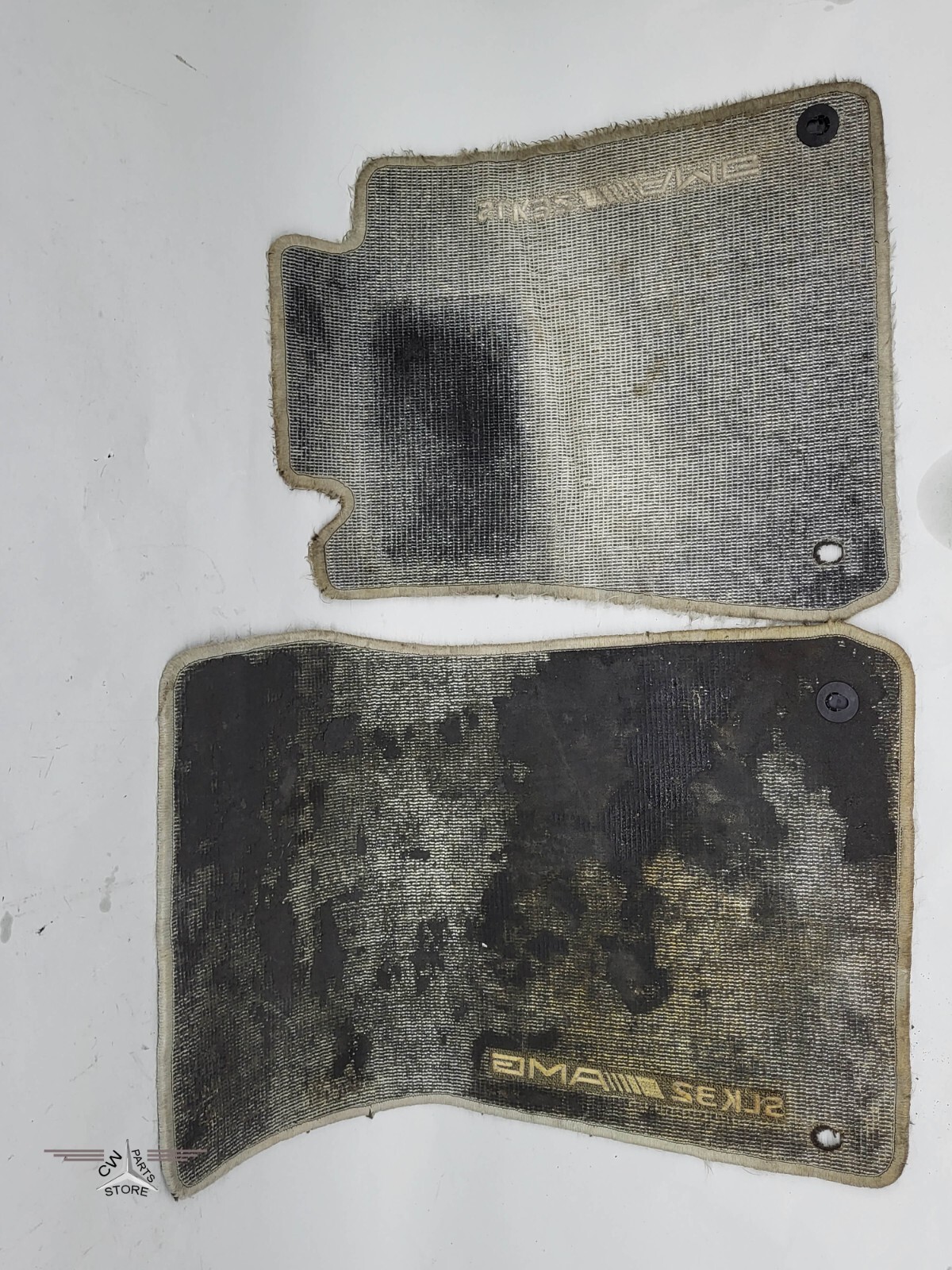 Mercedes R170 SLK32 AMG Floor Mat Carpet Black Set Right + Left 0204