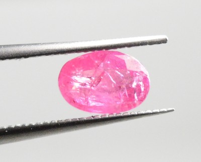Rubis Naturel 0.57 Carats - Couleur Rouge, Taille Coussin - Non Chauffé, Certifié ALGT - Birmanie