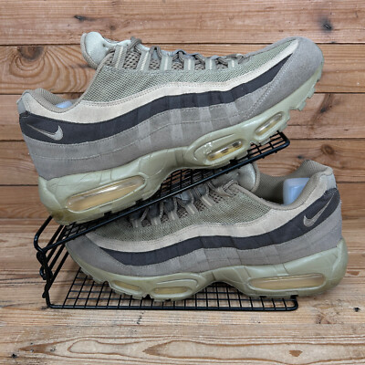 Nike Turnschuhe Herren UK 12 Air Max 95 Olivgrün Khaki Braun Freizeit Mod Schuhe