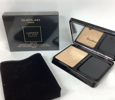 Guerlain Lingerie De Pear Compact Mat Alive Fond De Teint 02N CLAIR/LIGHT .29oz