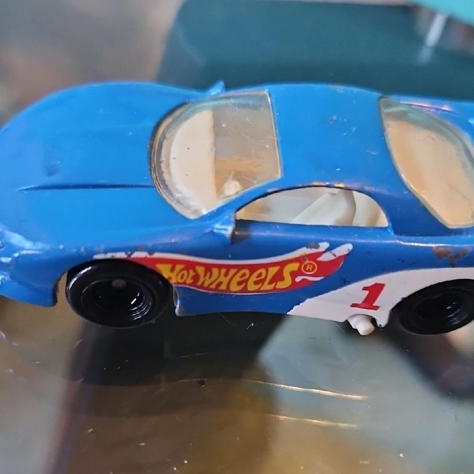 Hot Wheels 1993 Vintage Chevy Camaro #1 Blue and White Diecast Racer - Image 2 of 4