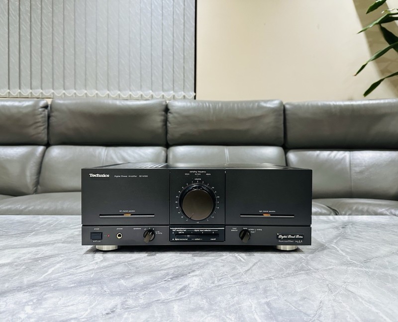 High End Technics SE-M100 Digital Stereo Power Amplifier HiFi Separates