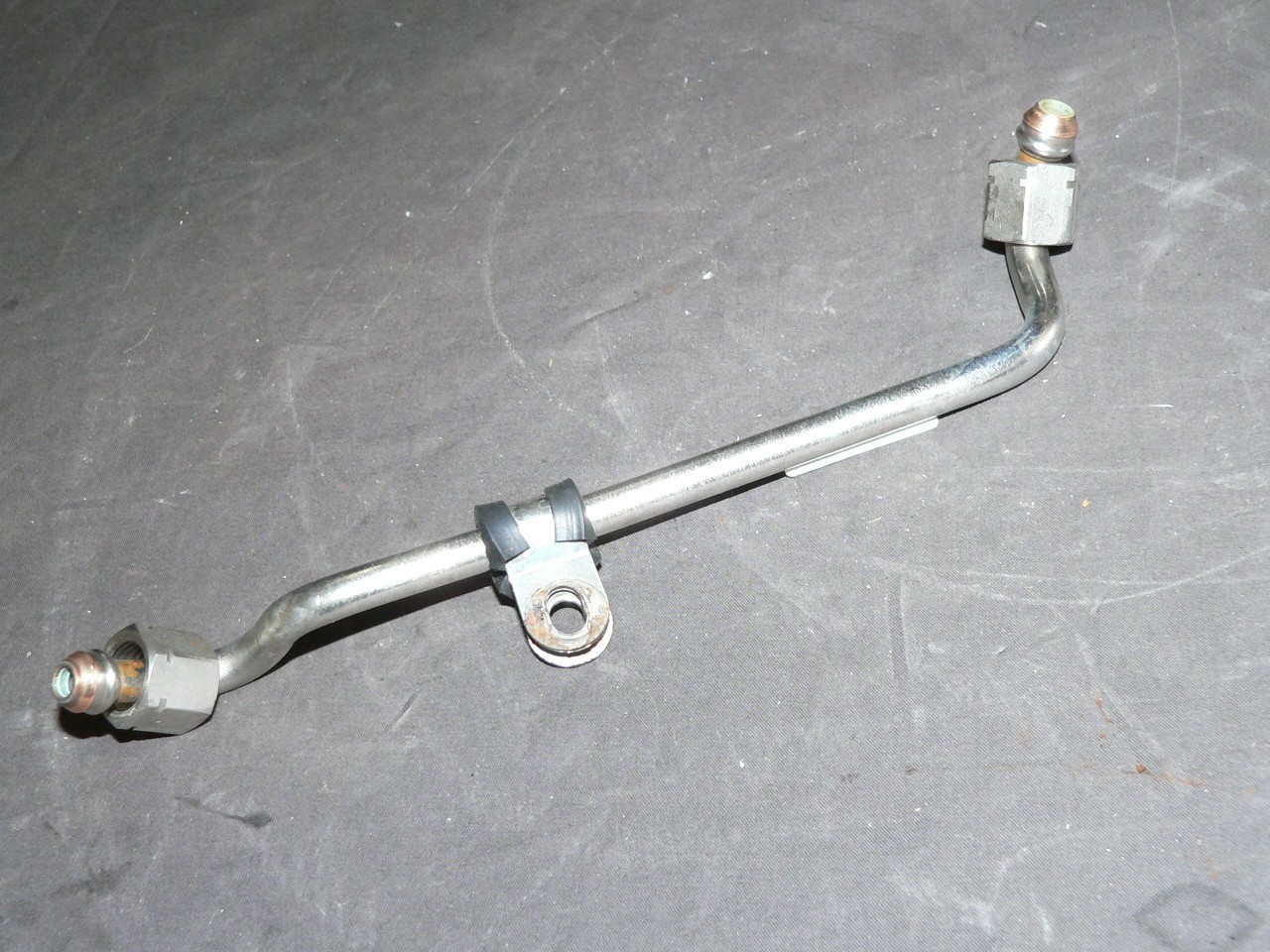 Bentley Continental Bentayga 6.0 W12 07P133321L FUEL PUMP LINE TUBE HOSE