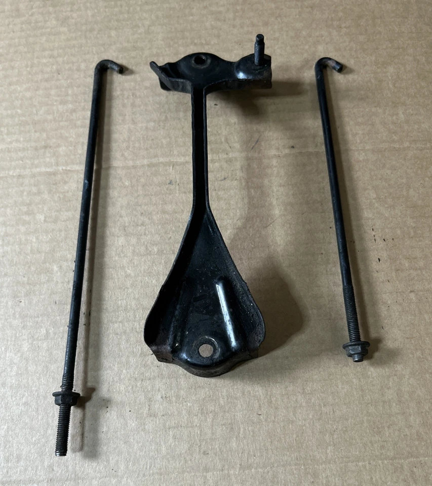 Soporte de sujeción de batería Nissan Altima OEM 2013-2018 Foto 2 de 2