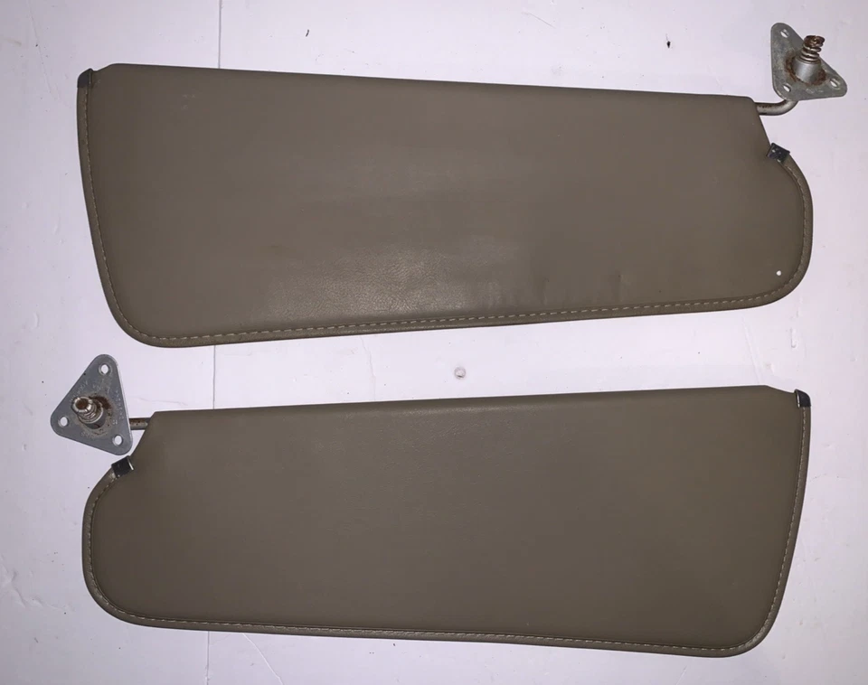 Dodge Ram Ramcharger D150 D250 1981-93 camioneta par de parasoles bronceado Mopar OEM Foto 2 de 4