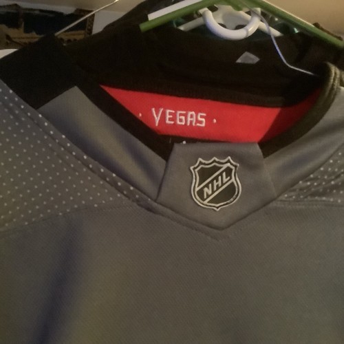 NHL Adidas Indo Vegas Golden Knights grau Hockey Trikot, Größe 48 - Bild 2 von 3