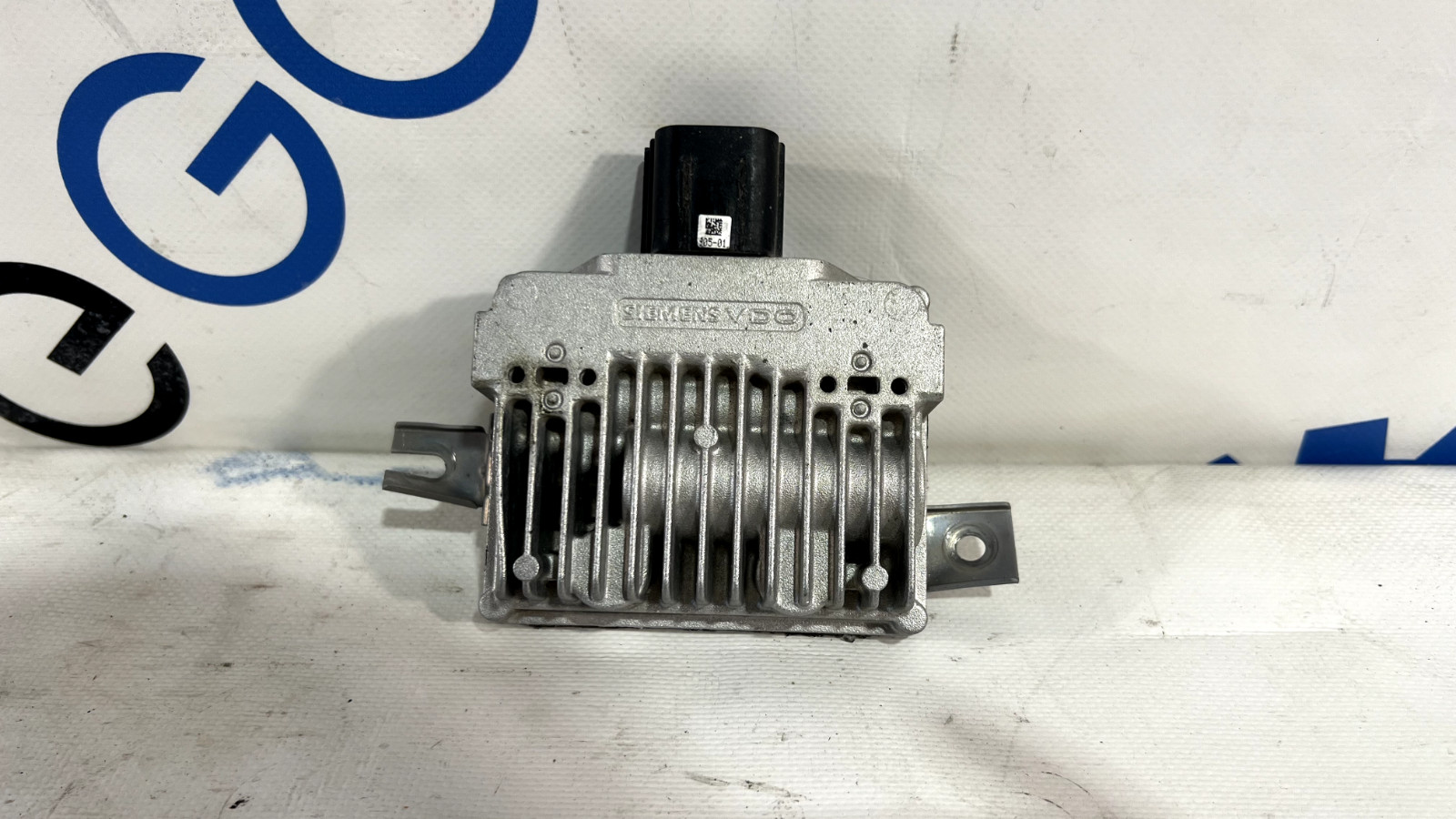 09 Aston Martin V8 Vantage Fuel Pump Control Module (7H42-9D372-AA) OEM