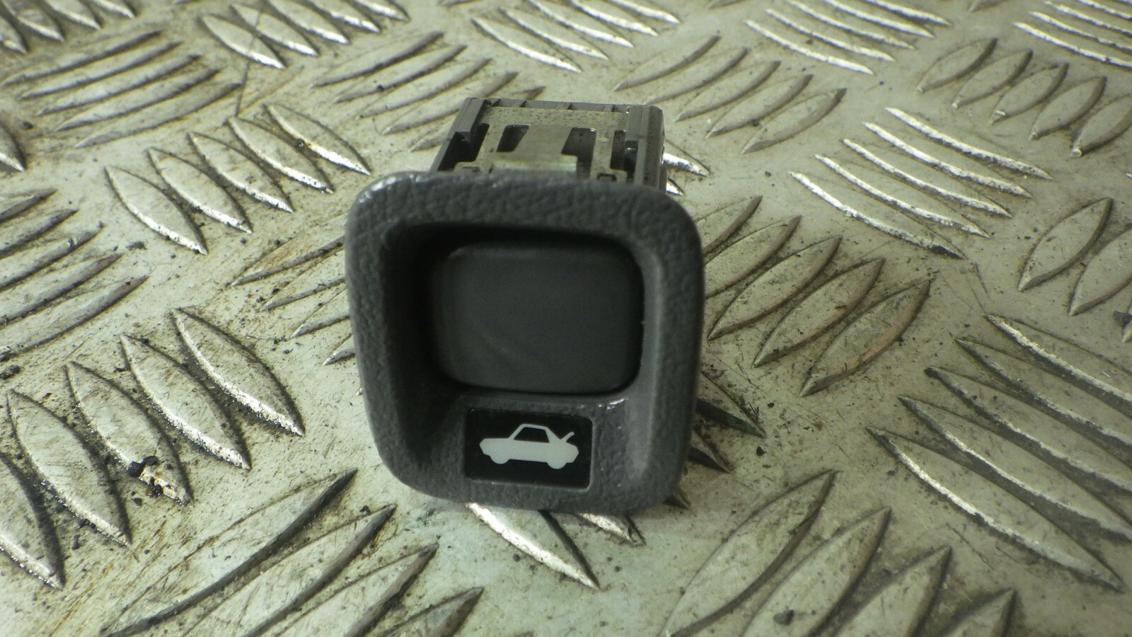 Honda Legend Coupe boot release switch 1990-95