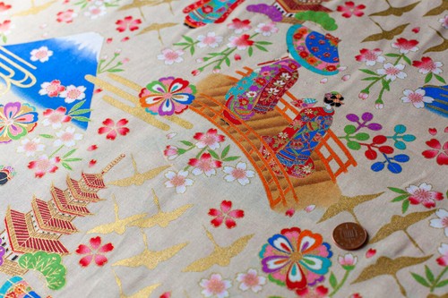Japanese 100% Cotton Fabric FQ - Fuji and Maiko, Cream - Picture 2 of 2