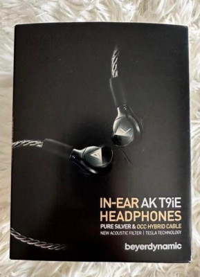 Astell & Kern AK T9IE AK-T9IE headphones in-Ear Monitors w/Box