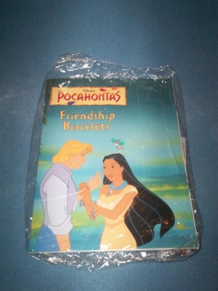 Disney's Pocahontas Storybook & Friendship Bracelets Kit Vintage 1995