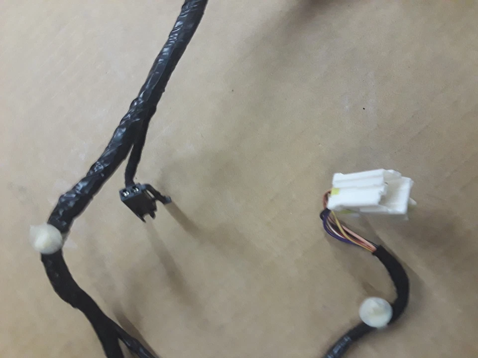 2002 VOLVO S40 RIGHT PASSENGER FRONT DOOR WIRE WIRING HARNESS CONNECTOR G051 - Image 3 of 4