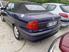 Verin de hayon / de capot Opel ASTRA