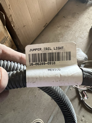 Peterbilt 16-06289-0910 Jumper Wiring Harness. New Out Of Box