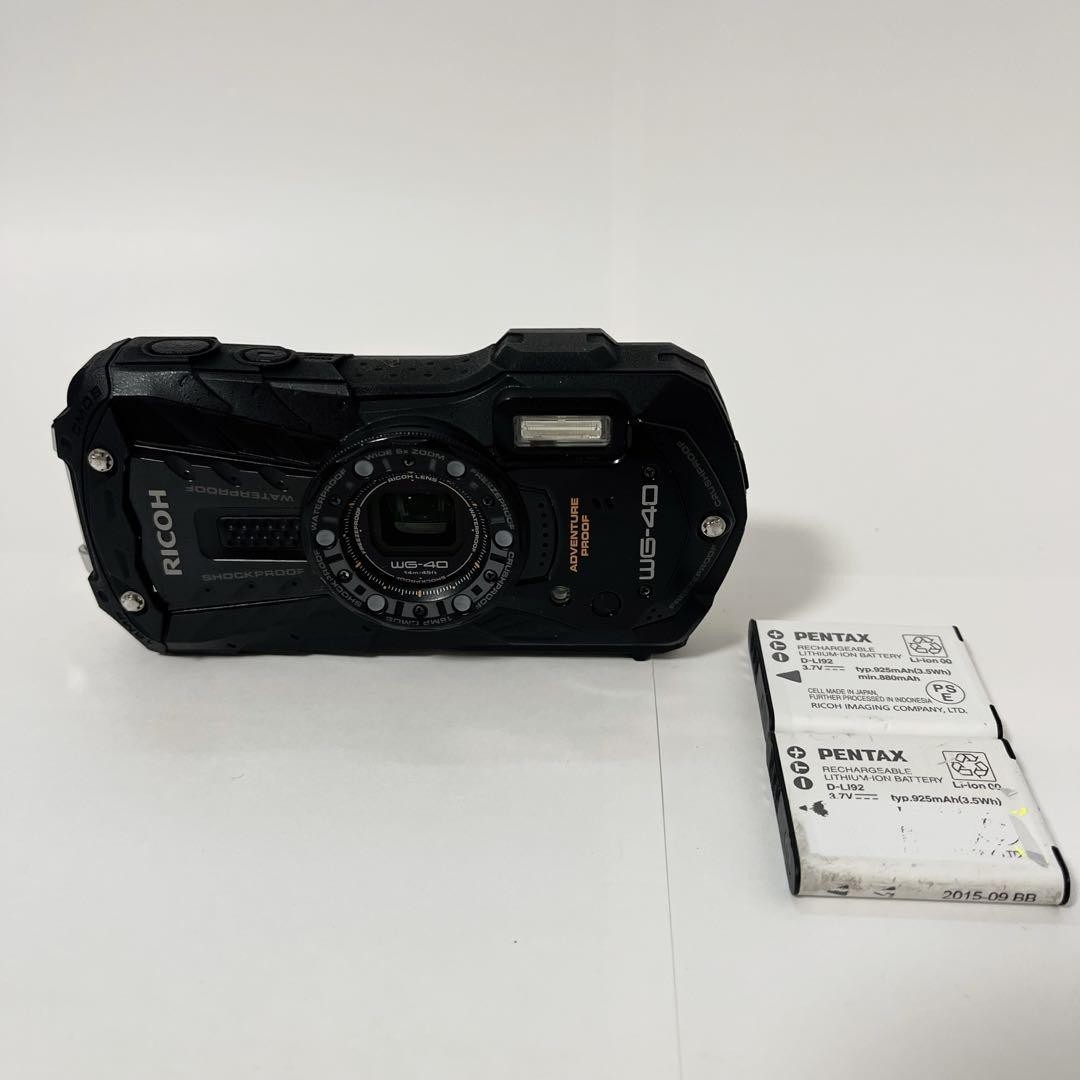 RICOH　WG-40 RICOH WG-40 and WG-40WDigital compact cameras for underwater