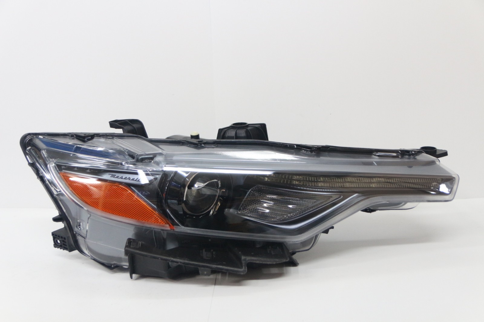 ✅ 2017-2020 Maserati Levante Right RH Headlight OEM Non AFS 2 Module Original
