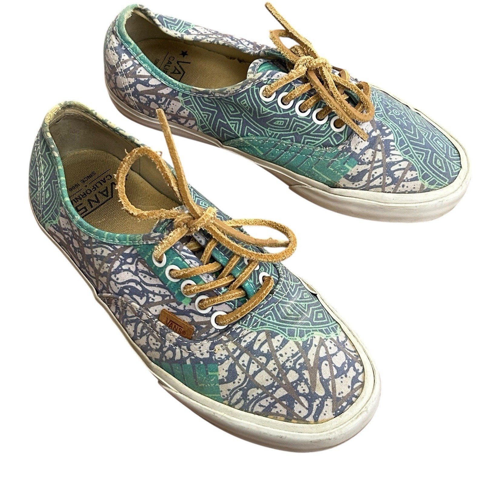 Deck Shoes Mens 6.5 Womens 8 Cali Tribe Off The Wall