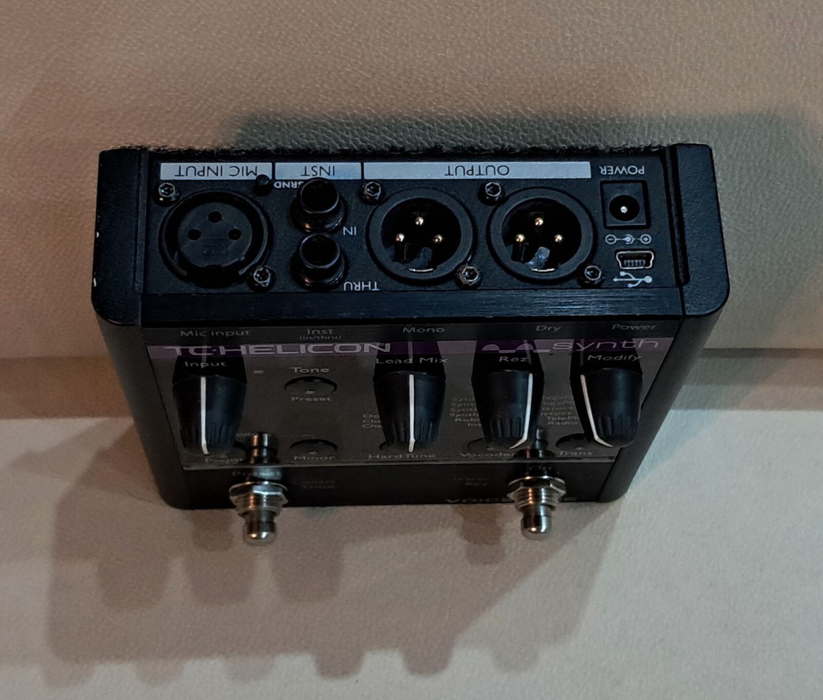 TC Helicon VoiceTone Synth, + power suply, Manual, NEW