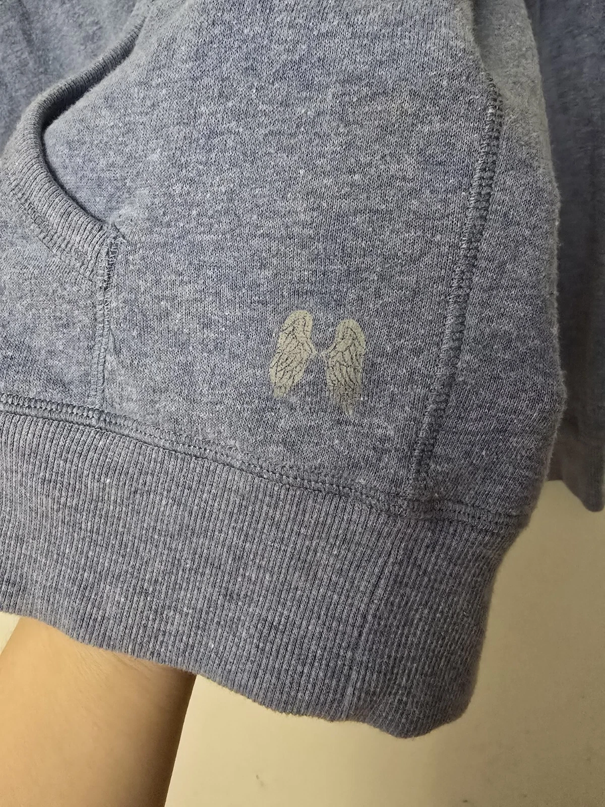 UNDERCOVER Giacca con cappuccio vintage rara Y2K VS Victoria Secret ROSA invecchiata ala d'angelo M