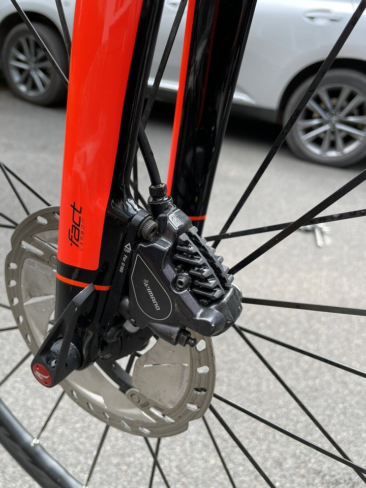 Specialized Venge ViAS Expert Carbon Disc Road Bike Fact 11r 56cm