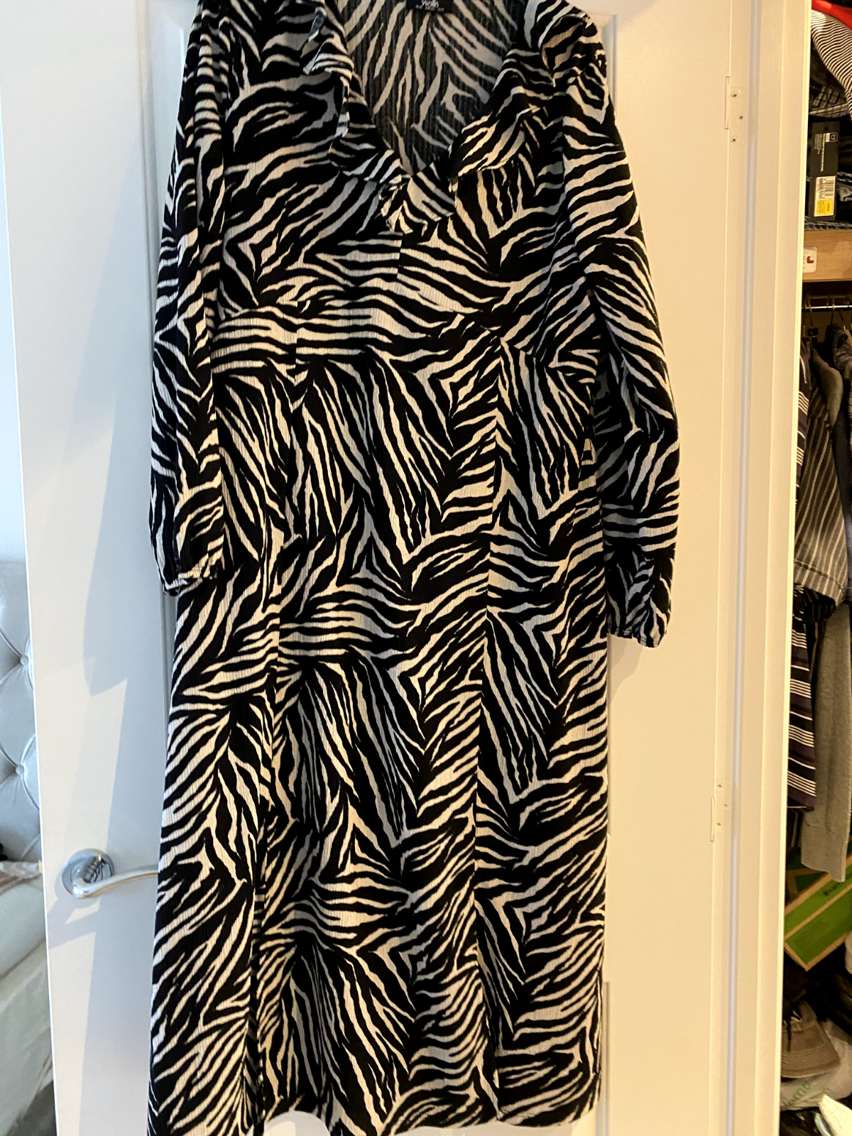 Wallis Black Beige Zebra Print Fit And Flare Long Sleeved Dress Size 18