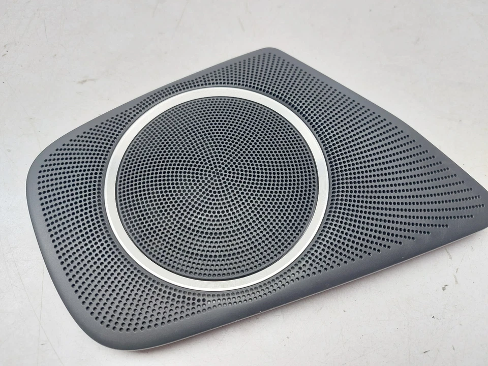 AUDI A4 B8.5 BANG & OLUFSEN SPEAKER COVER REAR RIGHT DRIVER SIDE 2013 - Image 3 of 4
