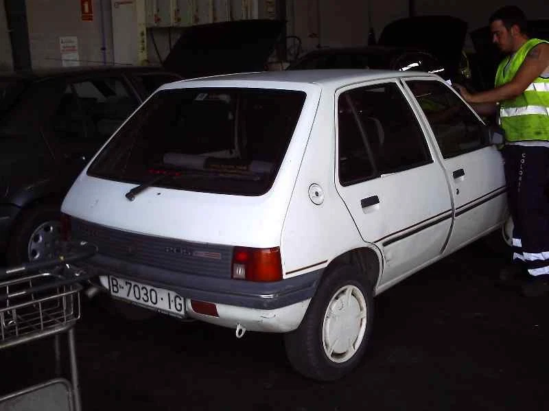 FRONT WIPER MOTOR FOR PEUGEOT 205 BERLINA * 1981564 1981564 - Image 2 of 3