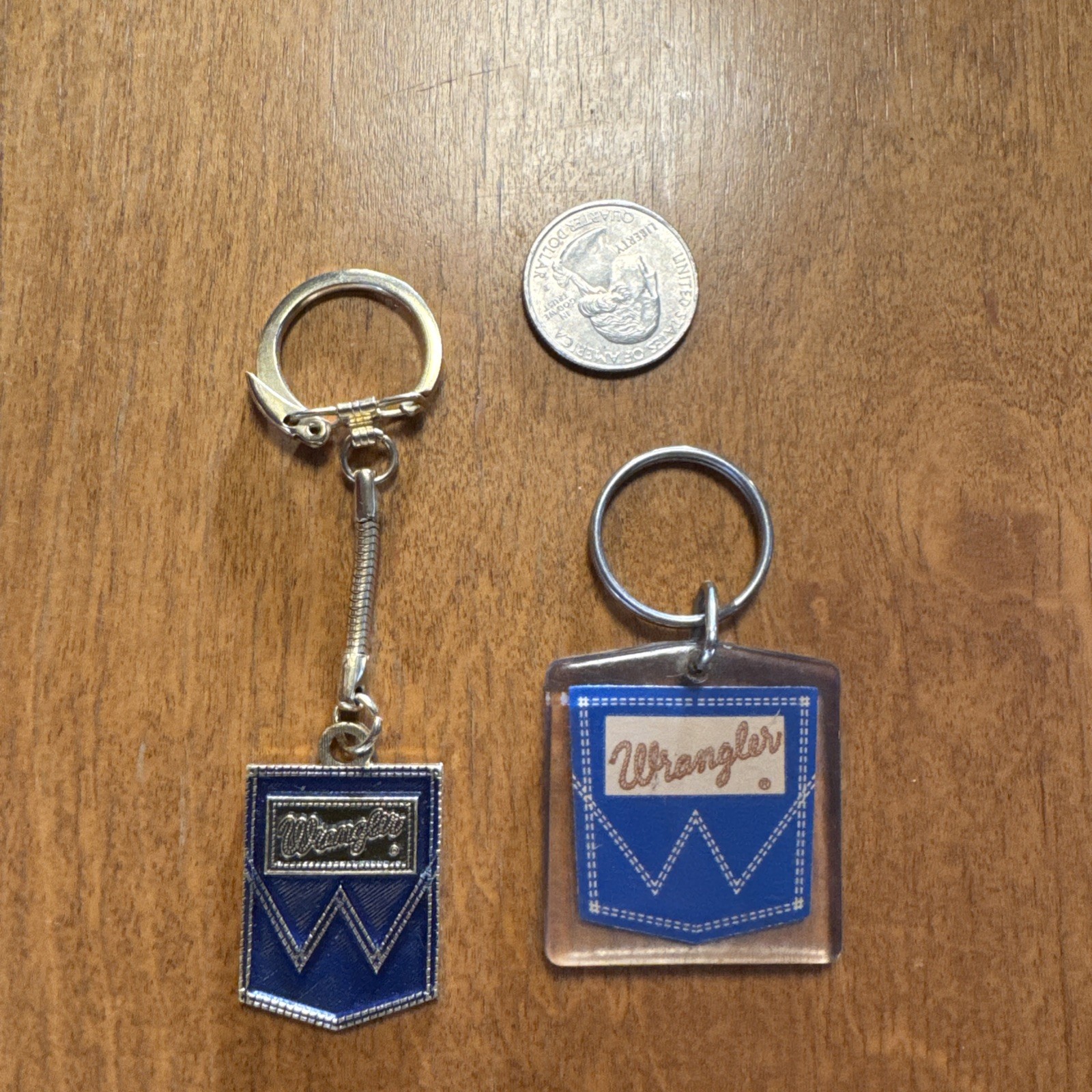 W Back Pocket Logo Silver Metal Keychain Lot 2