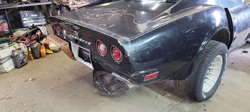 Nudillo/trozo trasero derecho pasajero Chevrolet Corvette 63-82 Foto 4 de 4